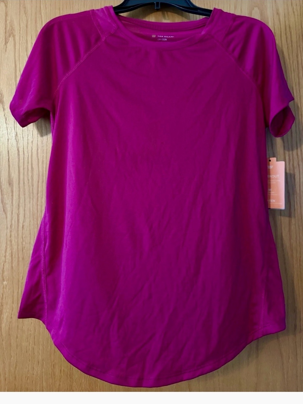 NEW Small Tek gear Women's Short-Sleeve Performance Tee Fuchsia wicking